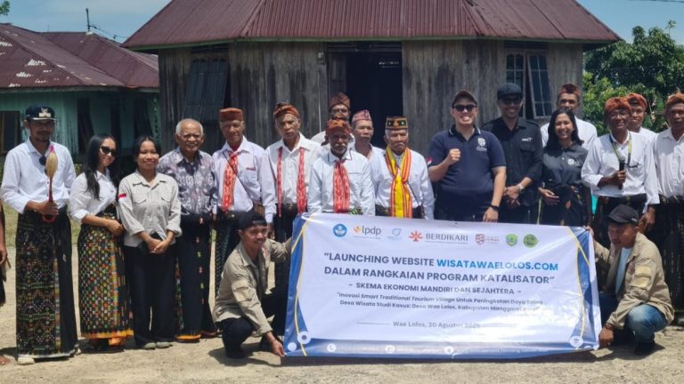 Meluncurkan Website Resmi Desa Wae Lolos!
